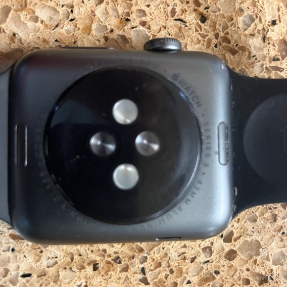 Apple Watch - Picture 2 of 2